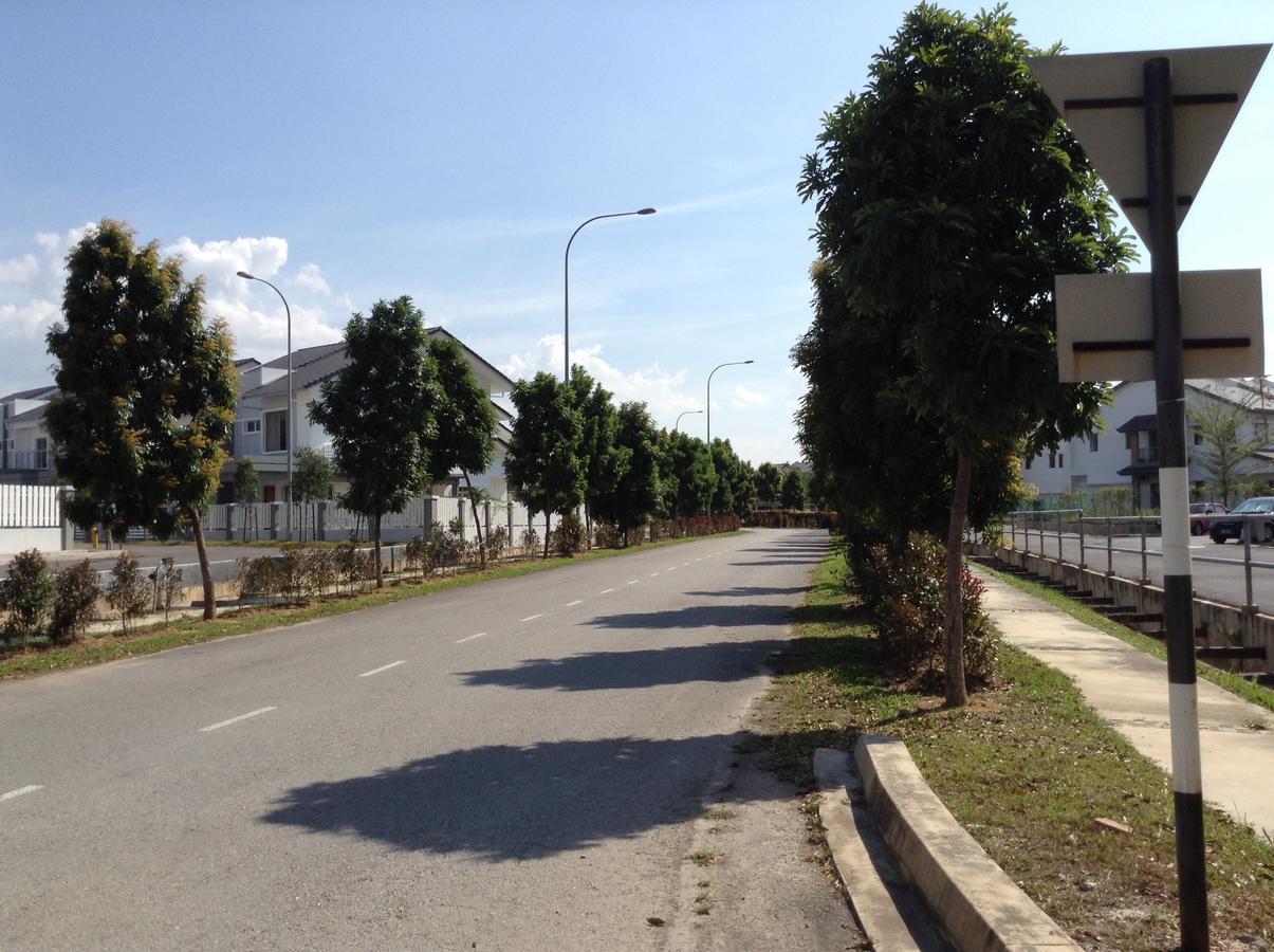 Kenanga Homestay Nilai Luaran gambar